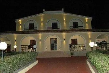 Villa Sunset B&B/Apartments Fontane Bianche 3*,  Italy