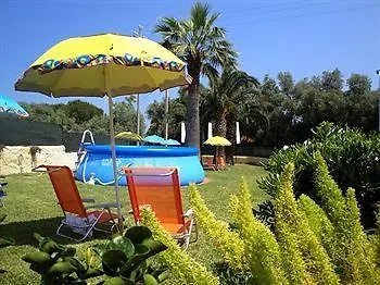 Villa Sunset B&B/Apartments Fontane Bianche Bed & Breakfast